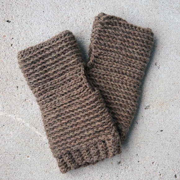 Handmade Crocheted Mocha Brown Fingerless Gloves - Picture 2 of 2